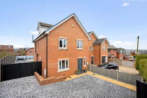 Front External- click for photo gallery